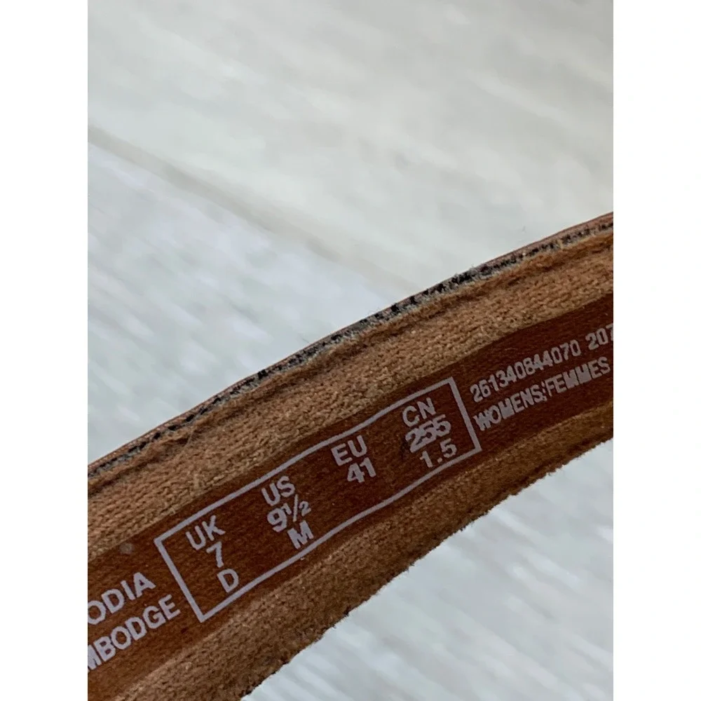 Clarks Women's Leisa Vine Tan Leather Strappy Sandals 9.5 Comfort Casual Shoes